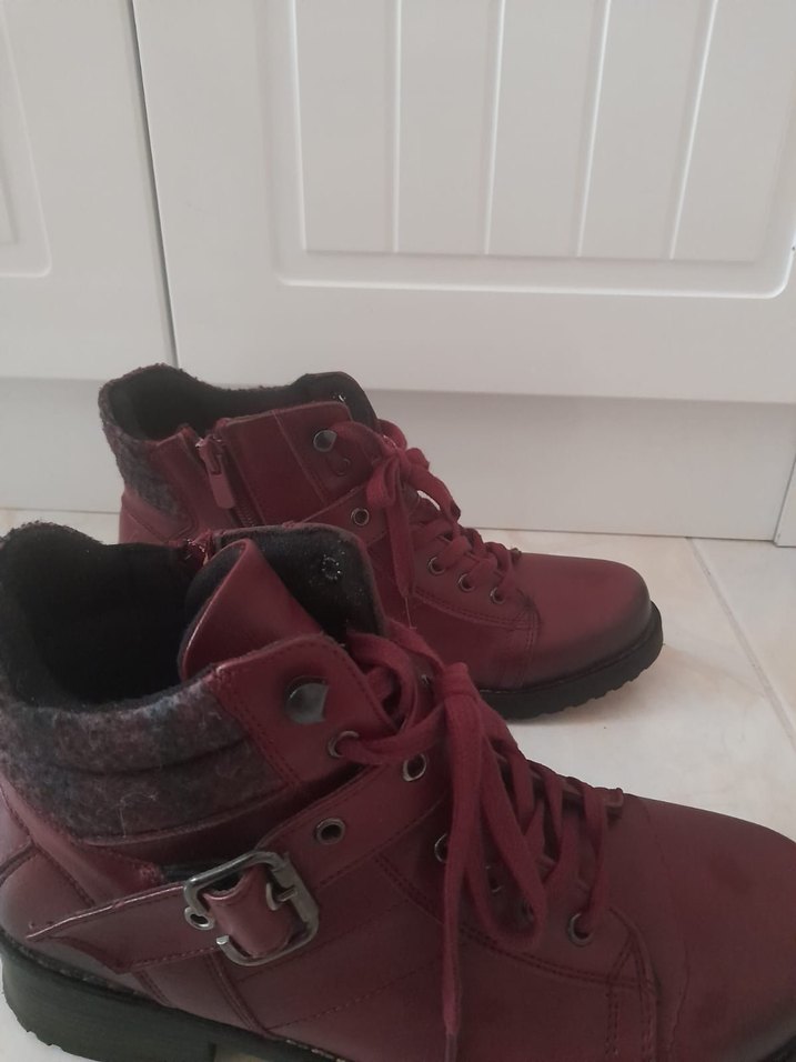 Bordo Kadın Deri Tokalı Bot - Görsel 2