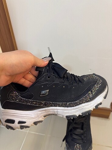 38 Beden Skechers siyah