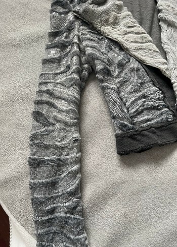 Diğer Gri Kadın Kısa Zebra Desenli Kürklü Ceket