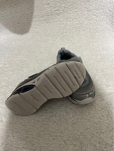 27 Beden gri Renk Orijinal Skechers Erkek Çocuk Ayakkabısı