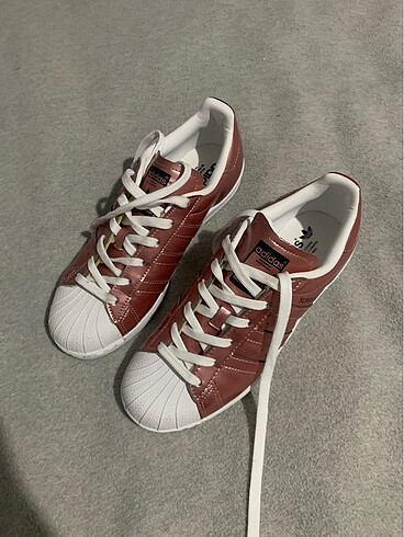 Adidas superstar sneaker