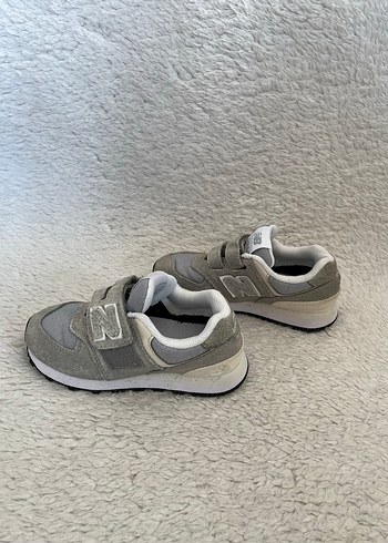 Kız Çocuk Gri New Balance Spor Ayakkabı - Görsel 2