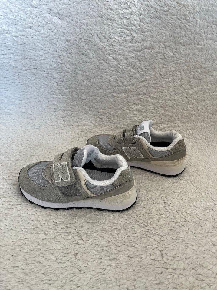 Kız Çocuk Gri New Balance Spor Ayakkabı - Görsel 2