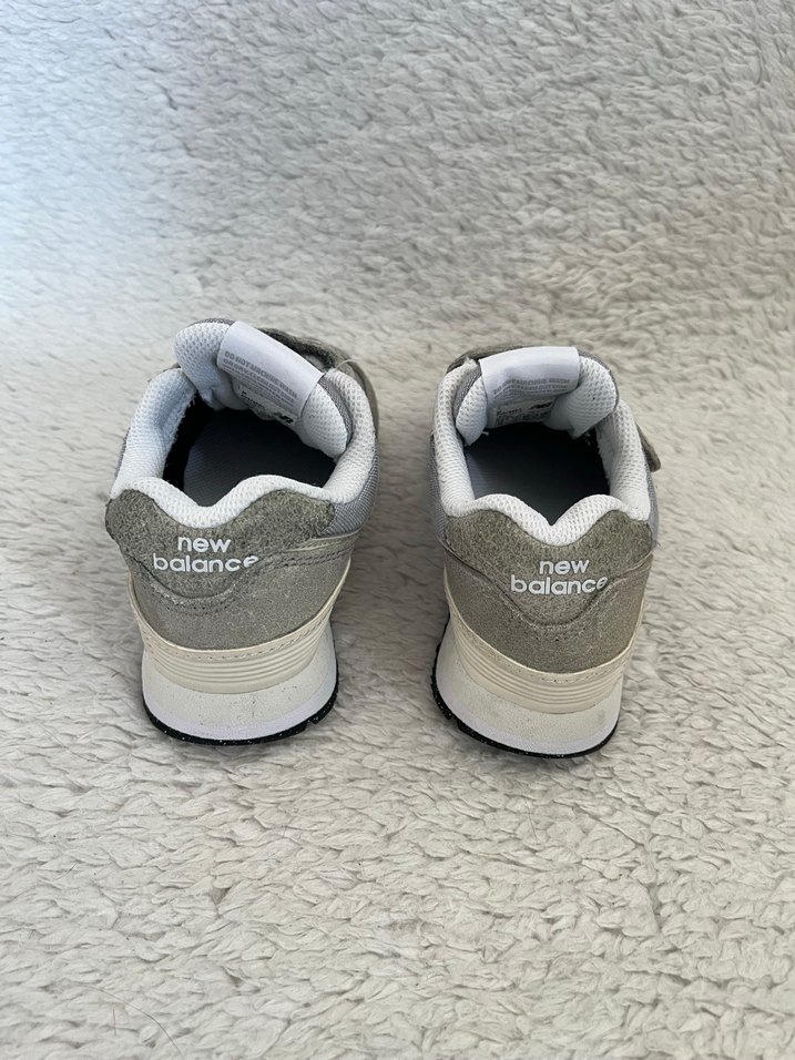 Kız Çocuk Gri New Balance Spor Ayakkabı - Görsel 4