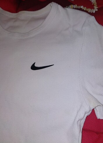 Nike crop 