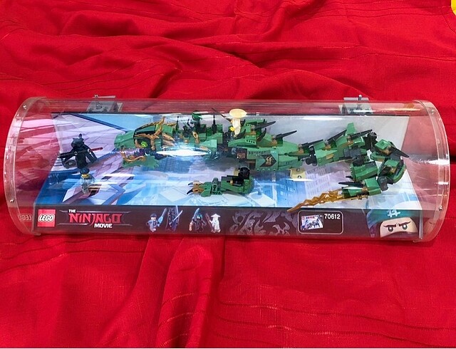 Lego Ninjago Movie Serisi 70612 (Sergileme Standlı)