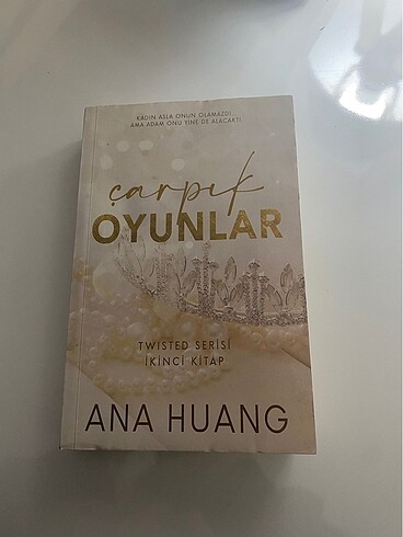 Çarpık oyunlar -Ana HUANG