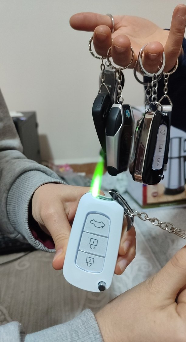 Gri Erkek Anahtarlık ve çakmak - Görsel 4