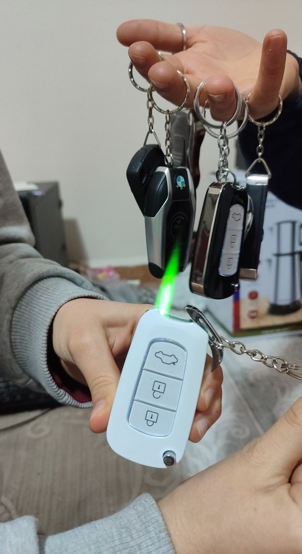 Gri Erkek Anahtarlık ve çakmak - Görsel 3