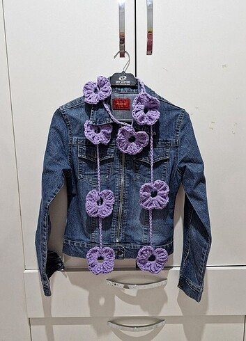Stradivarius El örgüsü çiçek motifli atkı fular