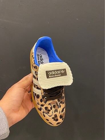 38 Beden çeşitli Renk Adidas Leopar