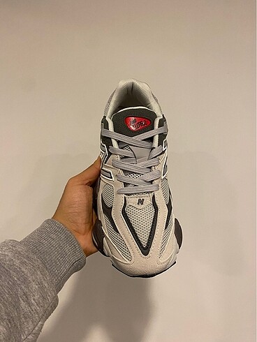 38 Beden gri Renk Newbalance 9060