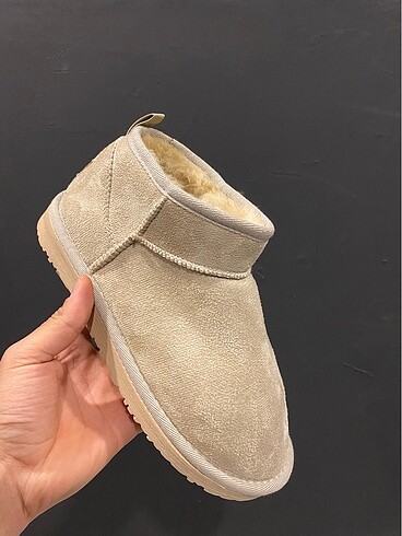 Ugg UGG VAZGEÇİLMEZ.