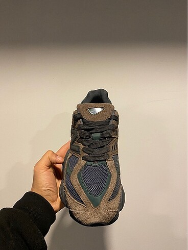 40 Beden kahverengi Renk Newbalance 9060 İTHAL