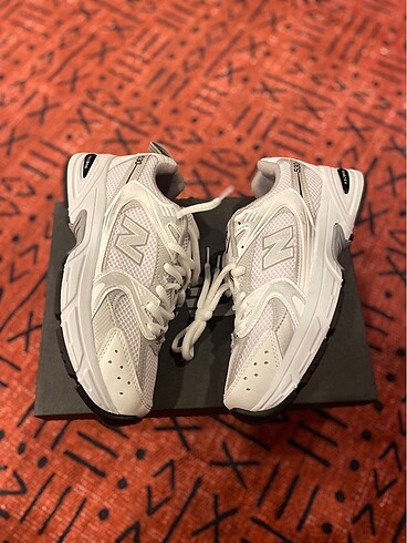 Newbalance 530