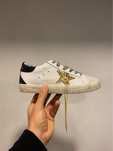 38 Beden beyaz Renk Golden Goose