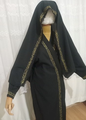 Diğer Uzun Siyah Nakışlı Kadın Namaz Elbisesi