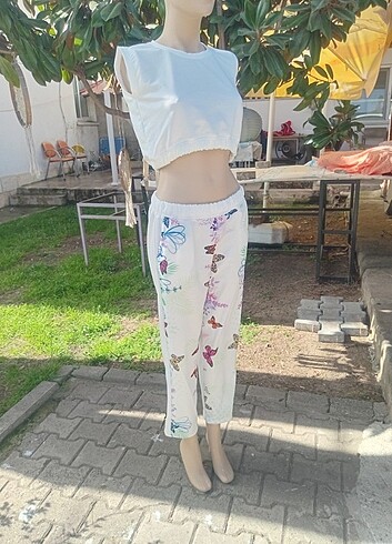 42 Beden Crop ve pantolon ikili takım 