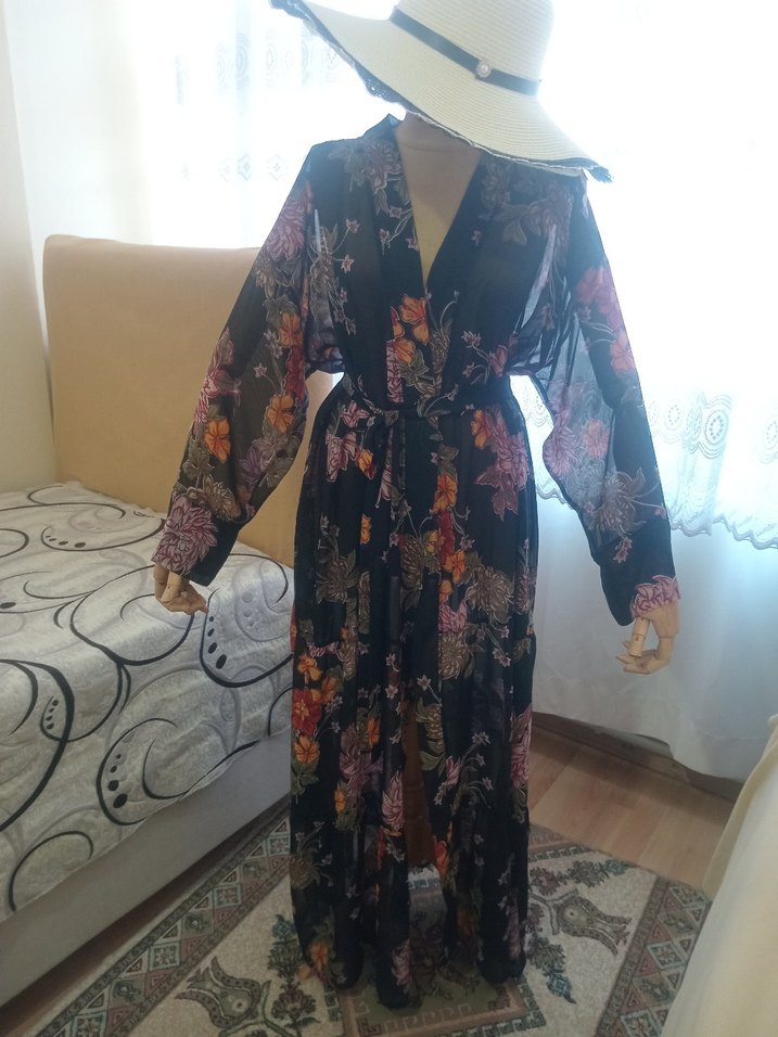 Çiçek Desenli Uzun Bohem Kimono - Görsel 2
