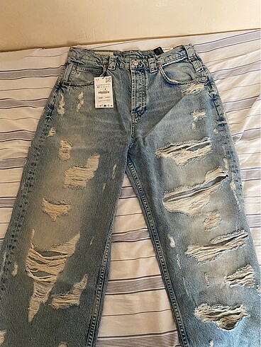 YOĞUN SOLUK EFEKTLİ DISTRESSED JEAN