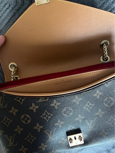 Louis Vuitton Çapraz el kol çanta
