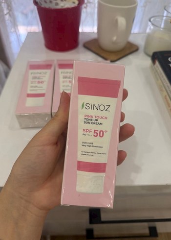 Sinoz Pembe Tonlu Güneş Kremi SPF 50
