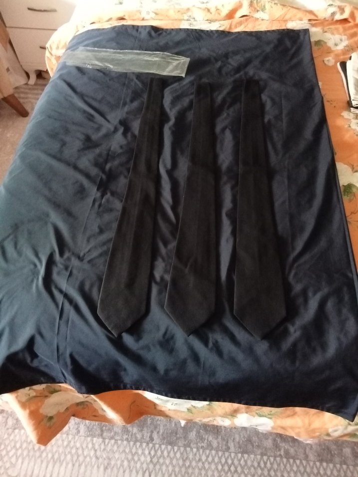 siyah üç adet kravat Gotik Tarz - Görsel 2