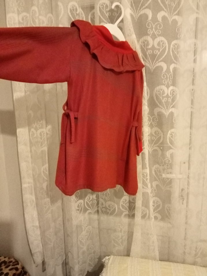 Kız Çocuk Keten Kırmızı Fırfırlı elbise kendi dikimim - Görsel 4