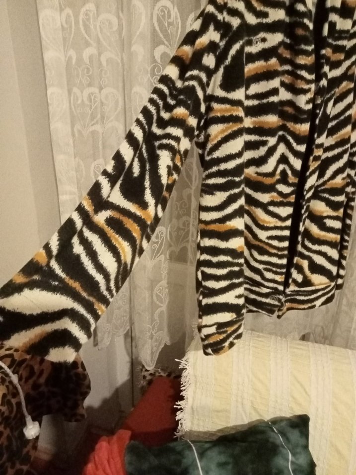 Kahverengi Zebra Desenli Kadın hırka - Görsel 2