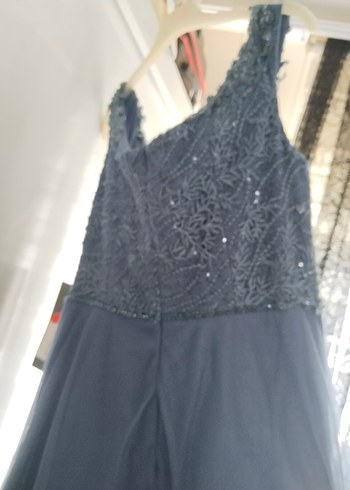 Dantel İşlemeli V Yaka Uzun Kadın Abiye Elbise - Görsel 4