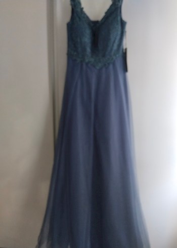 Dantel İşlemeli V Yaka Uzun Kadın Abiye Elbise - Görsel 6