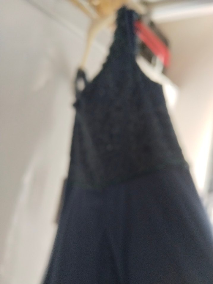 Dantel İşlemeli V Yaka Uzun Kadın Abiye Elbise - Görsel 3