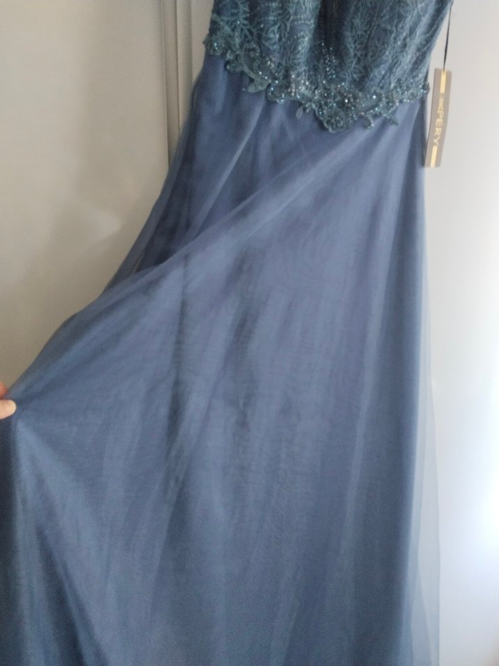 Dantel İşlemeli V Yaka Uzun Kadın Abiye Elbise - Görsel 5