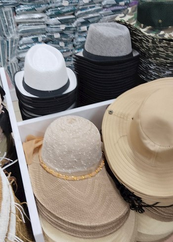 Boncuk İşlemeli Bej Örgü Kadın Şapka - Görsel 5