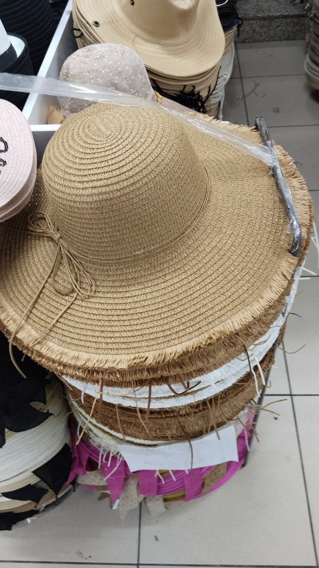 Boncuk İşlemeli Bej Örgü Kadın Şapka - Görsel 2