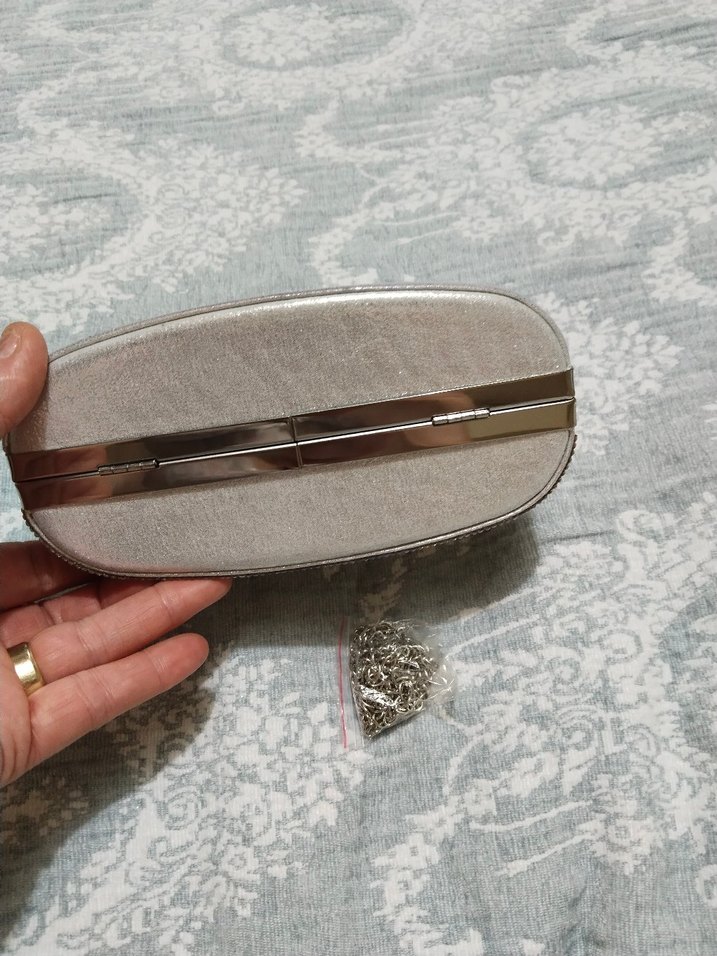 Diger Gri Parlak Kadın Portföy Çanta - Görsel 3