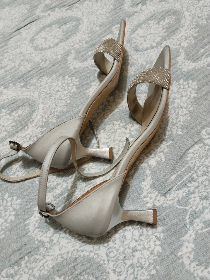 Beyaz Tokalı Blok Topuklu Kadın Abiye Ayakkabı - Görsel 2