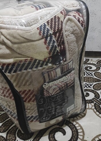 Merinos yatak örtüsü 