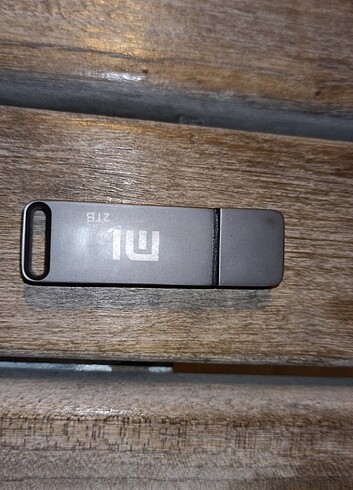 orjinal Mİ 2 TB FLAŞ BELLEK TEMİZ SAĞLAM Bİ SORUNU YOK UYGUN FİY