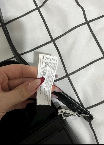  Beden Bershka siyah çanta