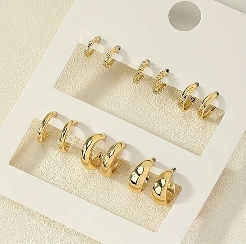 Gold küpe seti