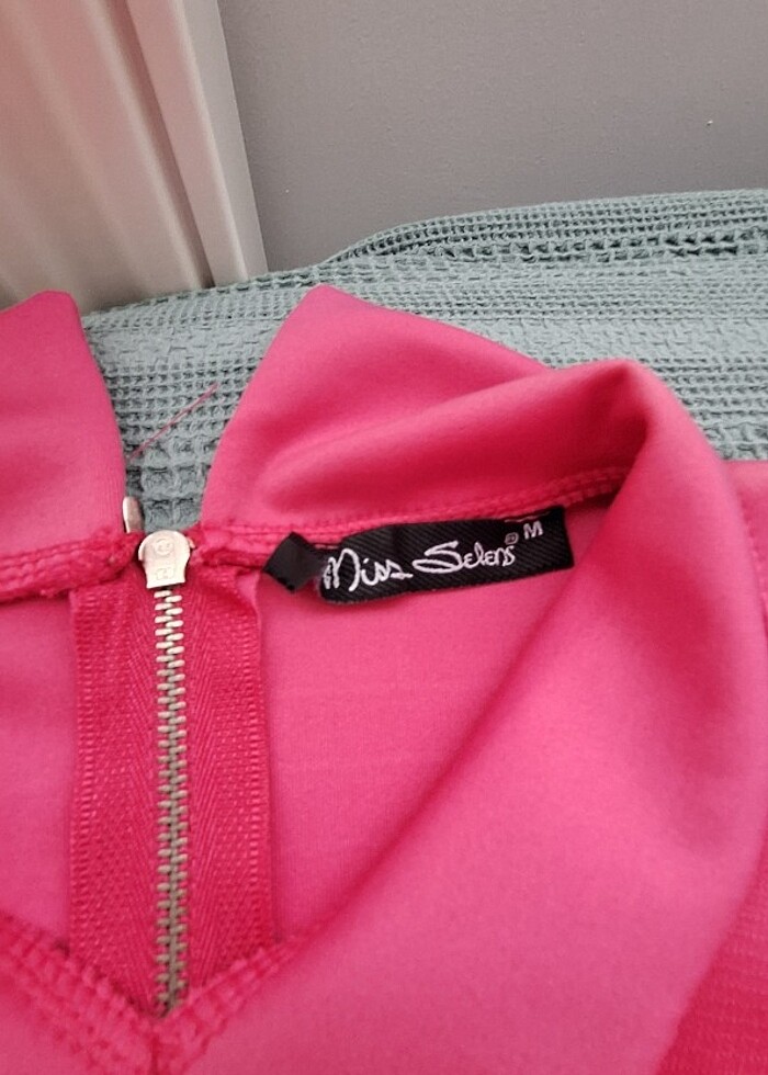 Pembe Elbise - Görsel 4