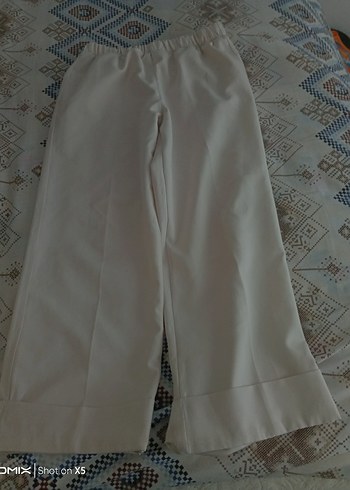 Beyaz Kadın Kumaş Pantolon, Kemerli, Rahat Kesim - Görsel 2