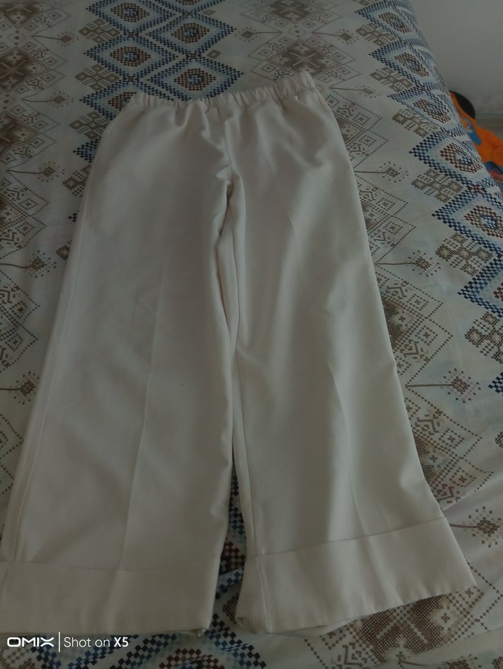 Beyaz Kadın Kumaş Pantolon, Kemerli, Rahat Kesim - Görsel 4