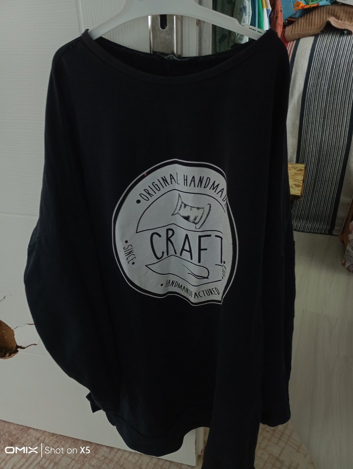 Siyah Baskılı Kadın Sweatshirt - Görsel 2