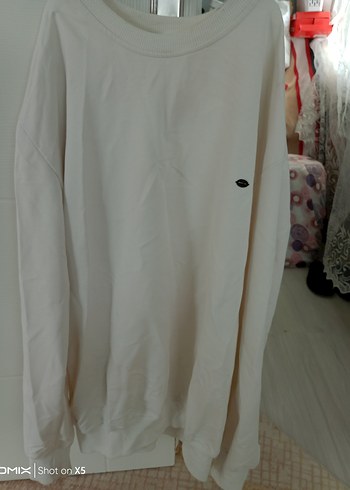 Kadın Beyaz Pamuklu Uzun Kollu Sweatshirt - Görsel 3