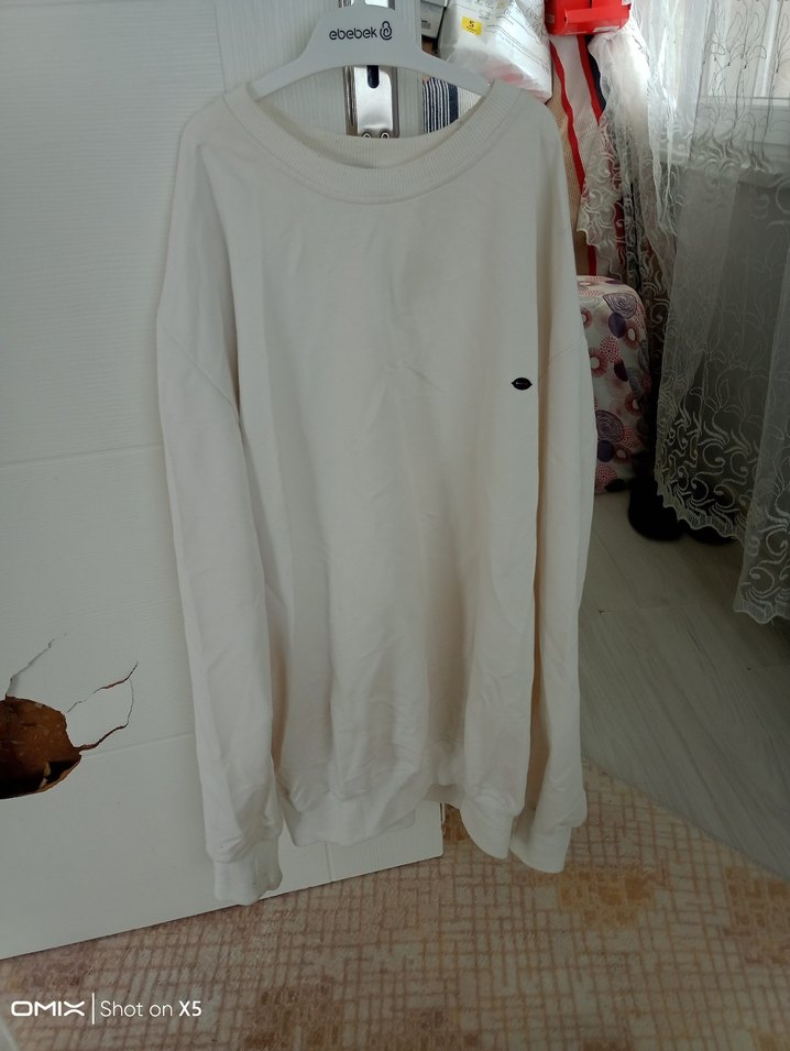 Kadın Beyaz Pamuklu Uzun Kollu Sweatshirt - Görsel 4