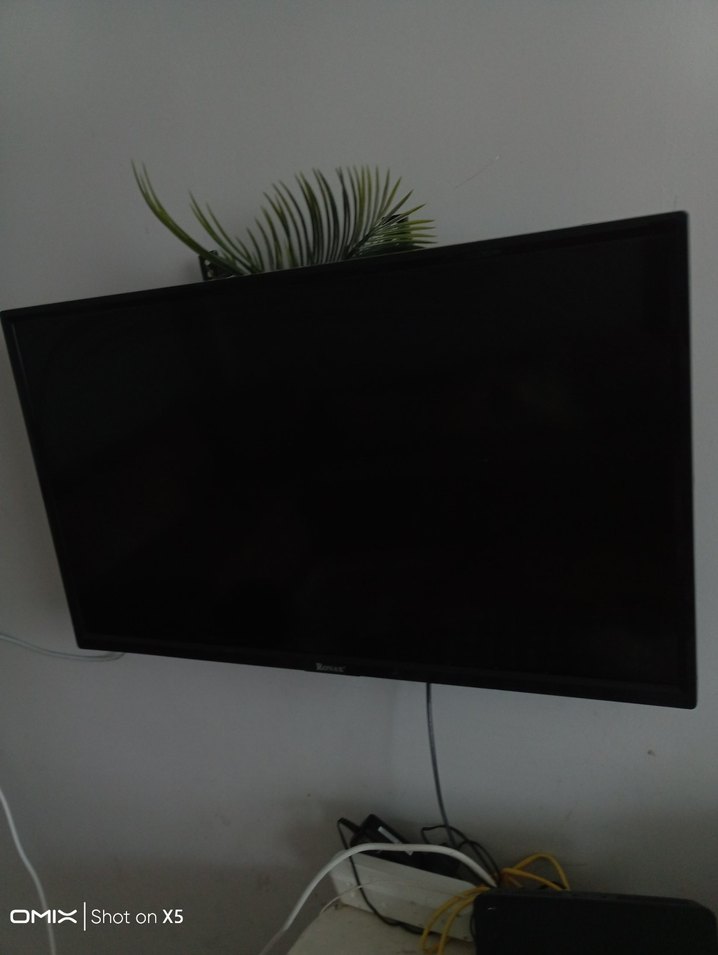 Siyah televizyon - Görsel 2