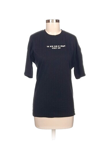 Diğer T-shirt %70 İndirimli.