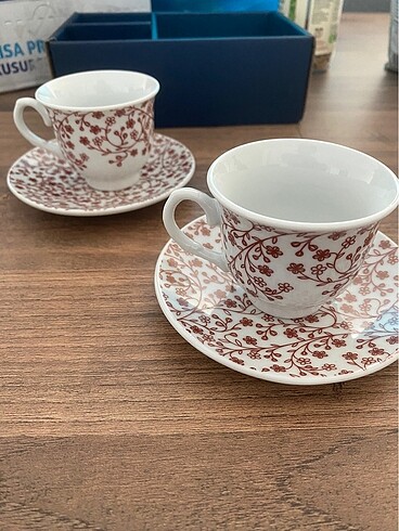 T. Kahve fincanı